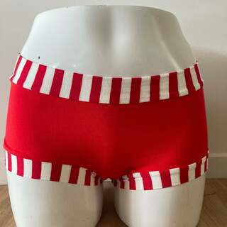 Candycane, Boyleg undies